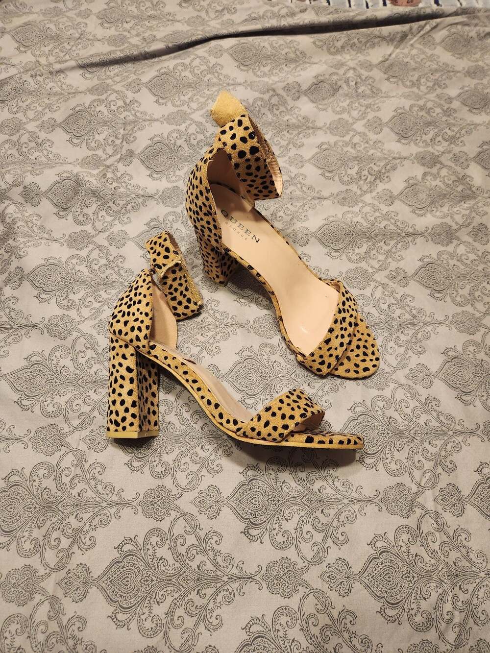 Queen George Women Size 7 Leopard Print Faux Suede Ankle Strap Block Heels